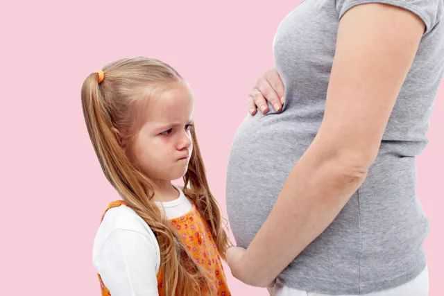 <b>孕早期反复出血,有宝妈同样问题的吗?,姐妹们孕早期你们有反复出血的情况吗</b>